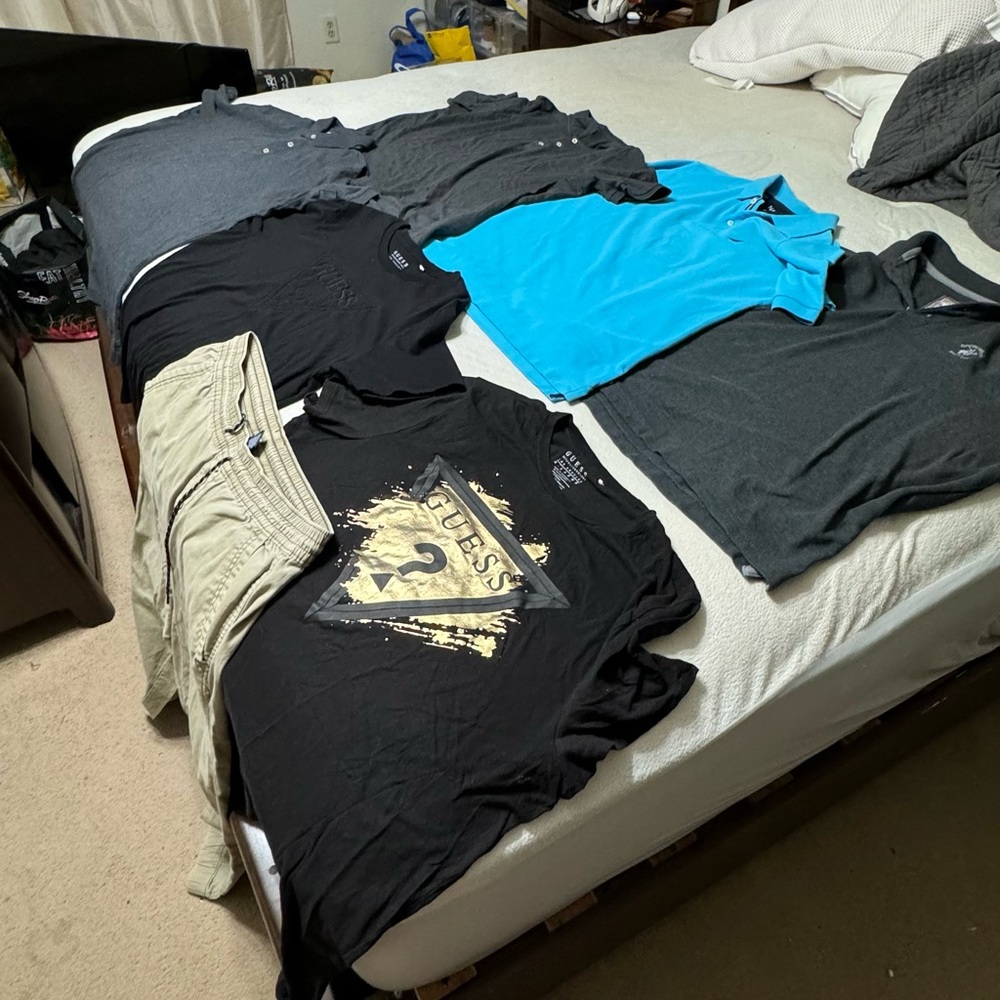 Clothing bundle for men size L and XL Shirts and 1 pair of pants Size L